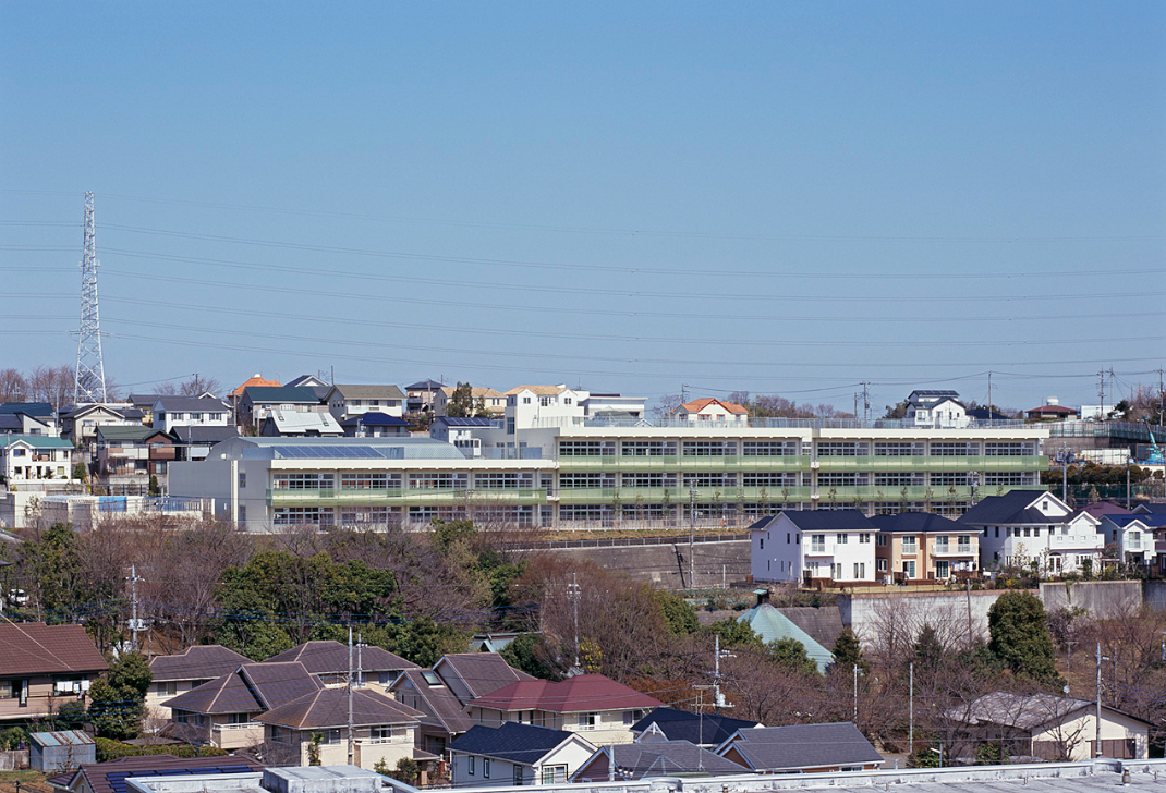 横浜市立美しが丘西小学校 外観